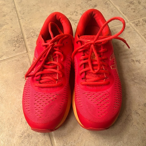 ASIC Gel Kayano size 7 bright orange. Good conditions - Picture 1 of 6